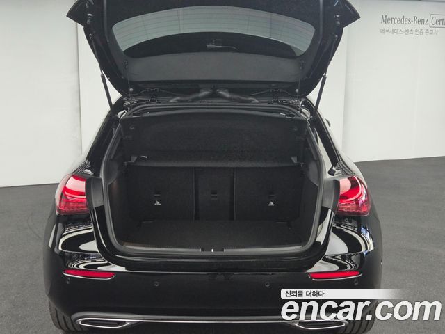 Mercedes-Benz A-Class (W177) A220 Hatchback 2026 — фото 16