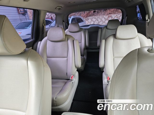 Kia Carnival 9-seater Luxury 2017 — фото 19