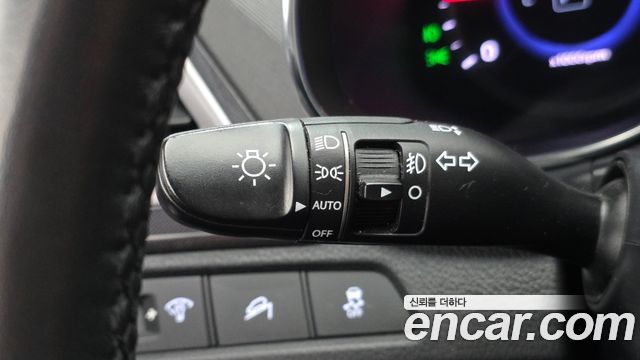 Hyundai Santa Fe (DM) Diesel(e-VGT) 2.0 2WD Exclusive 2015 — фото 15