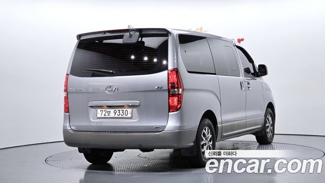 Hyundai Grand Starex 4WD 12-Seater Wagon Modern Special 2016 — фото 2
