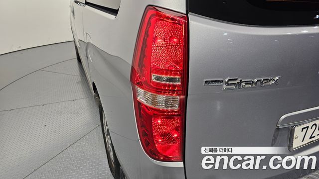 Hyundai Grand Starex 4WD 12-Seater Wagon Modern Special 2016 — фото 23