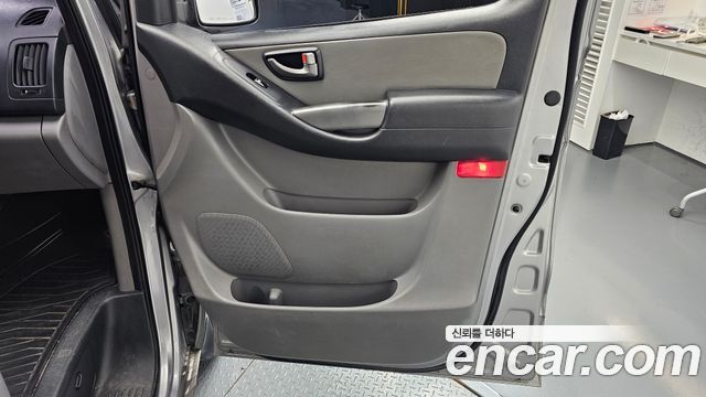 Hyundai Grand Starex 4WD 12-Seater Wagon Modern Special 2016 — фото 24