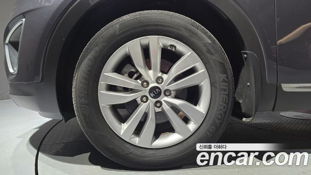 Kia Sorento Diesel 2.0 2WD Prestige 2015 — фото 5