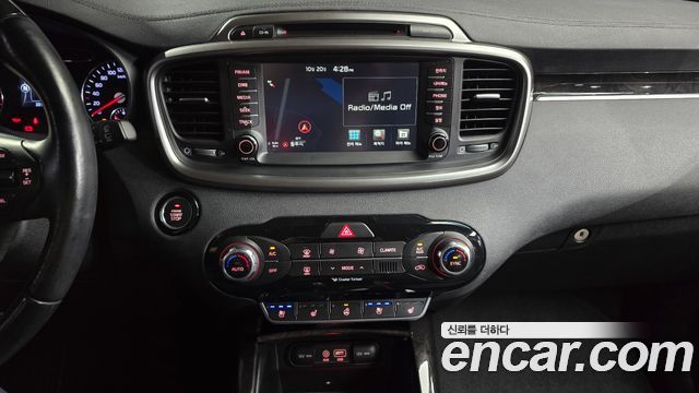 Kia Sorento Diesel 2.0 2WD Prestige 2015 — фото 15