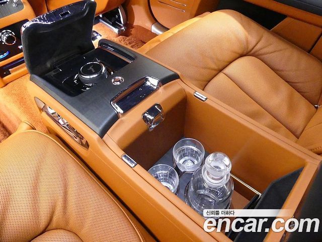 Rolls-Royce Ghost (II) 6.7 EWB V12 2022 — фото 20