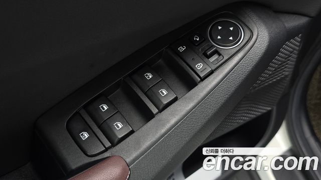 Kia Seltos Gasoline 1.6 Turbo 2WD Signature 2022 — фото 36