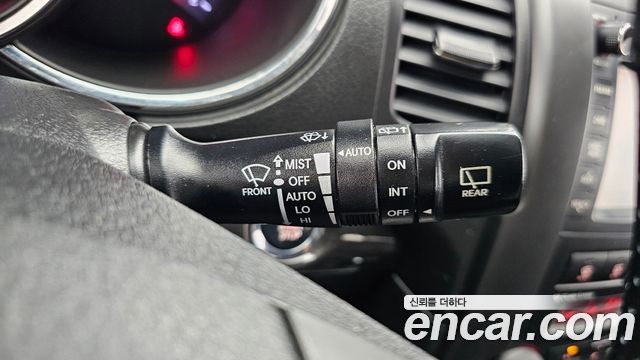 Kia Sorento R Diesel 2.0 2WD TLX High-Deluxe 2012 — фото 28