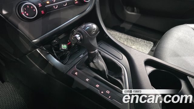 Kia K5 LPI Deluxe 2015 — фото 9