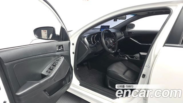 Kia K5 LPI Deluxe 2015 — фото 10