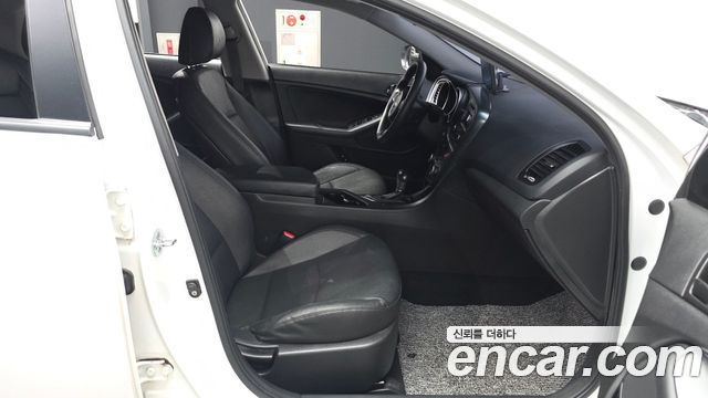 Kia K5 LPI Deluxe 2015 — фото 11