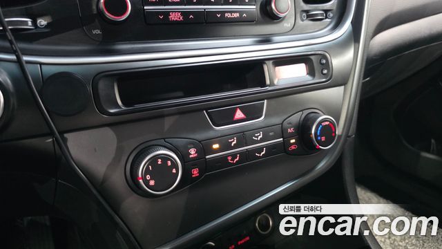 Kia K5 LPI Deluxe 2015 — фото 17
