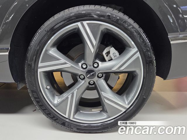 Genesis GV80 2.5T Gasoline 2WD 2024 — фото 24