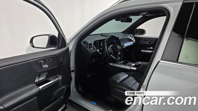 Mercedes-Benz EQB (X243) EQB300 4MATIC AMG Line 2022 — фото 10