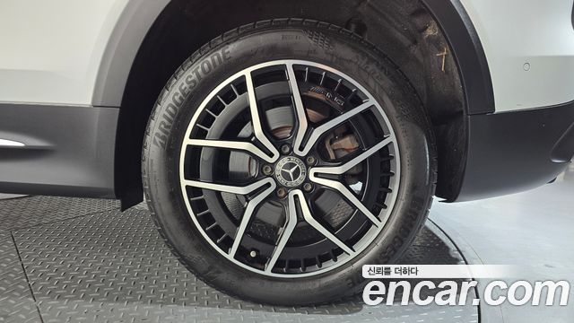 Mercedes-Benz EQB (X243) EQB300 4MATIC AMG Line 2022 — фото 27