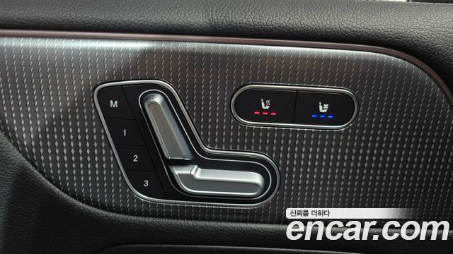 Mercedes-Benz EQB (X243) EQB300 4MATIC AMG Line 2022 — фото 36