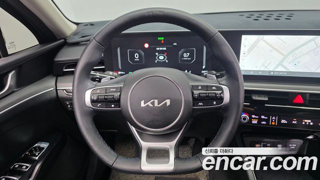 Kia K5 (III) 1.6 Turbo Prestige 2024 — фото 13