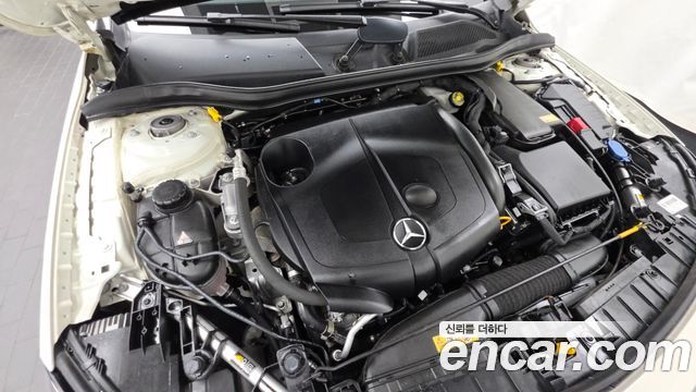 Mercedes-Benz GLA-Class (X156) GLA200 d 4MATIC 2016 — фото 6