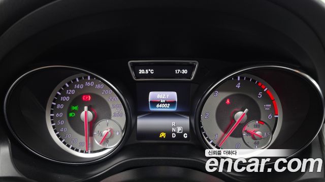Mercedes-Benz GLA-Class (X156) GLA200 d 4MATIC 2016 — фото 8
