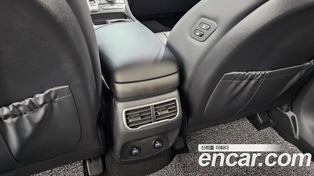 Hyundai Santa Fe Gasoline 2.5T 2WD Exclusive 2023 — фото 28
