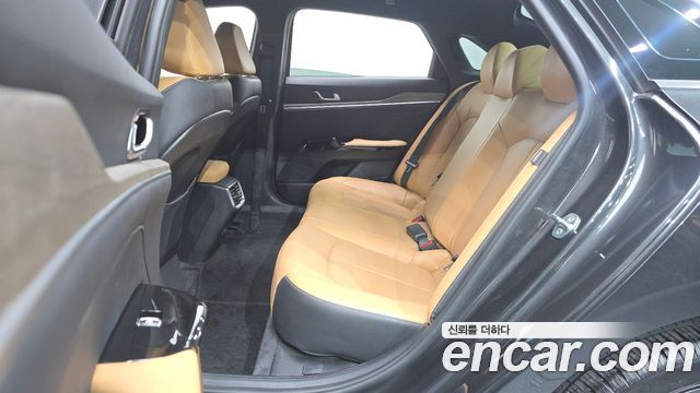 Kia K5 (III) 2.0 Noblesse 2022 — фото 16