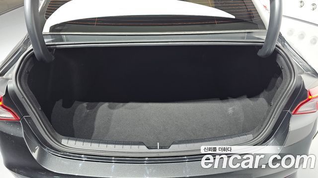 Kia K5 (III) 2.0 Noblesse 2022 — фото 24