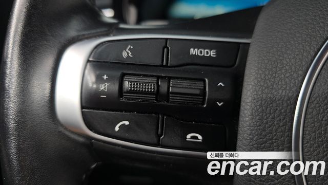 Kia K5 (III) 2.0 Noblesse 2022 — фото 36