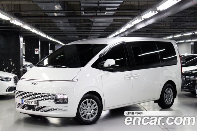 Hyundai Staria L3.5 Cargo 5-Seater Modern 2023 — фото 3