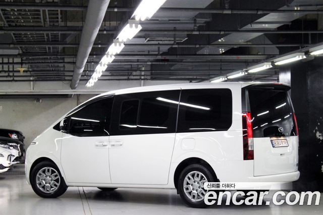Hyundai Staria L3.5 Cargo 5-Seater Modern 2023 — фото 4