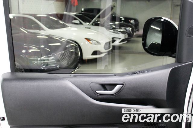 Hyundai Staria L3.5 Cargo 5-Seater Modern 2023 — фото 7