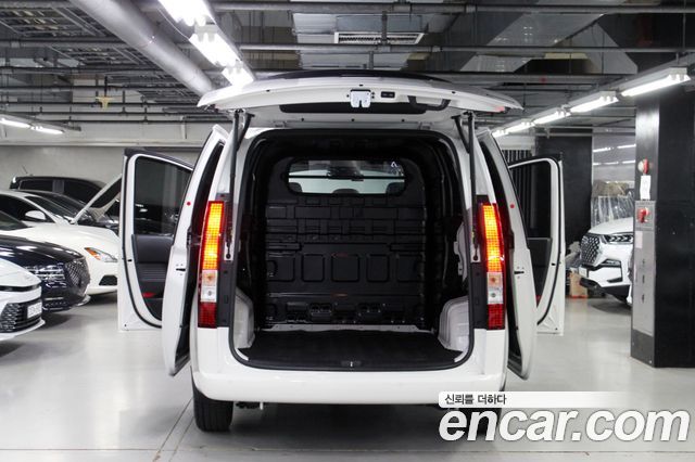 Hyundai Staria L3.5 Cargo 5-Seater Modern 2023 — фото 21