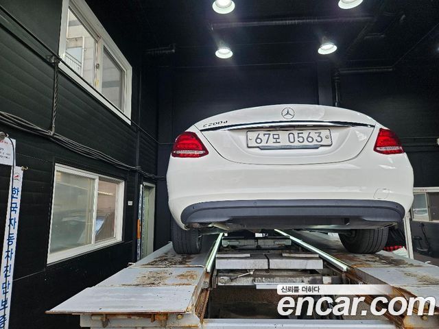 Mercedes-Benz C-Class (W205) C200 d