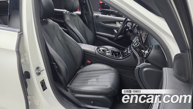 Mercedes-Benz E-Class (W213) E450 4MATIC Exclusive 2019 — фото 11