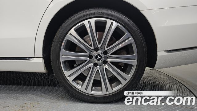 Mercedes-Benz E-Class (W213) E450 4MATIC Exclusive 2019 — фото 21
