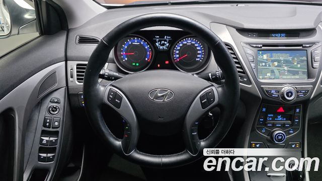 Hyundai Avante 1.6 GDi Smart Standard 2015 — фото 14