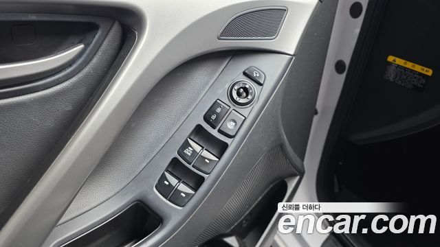 Hyundai Avante 1.6 GDi Smart Standard 2015 — фото 19