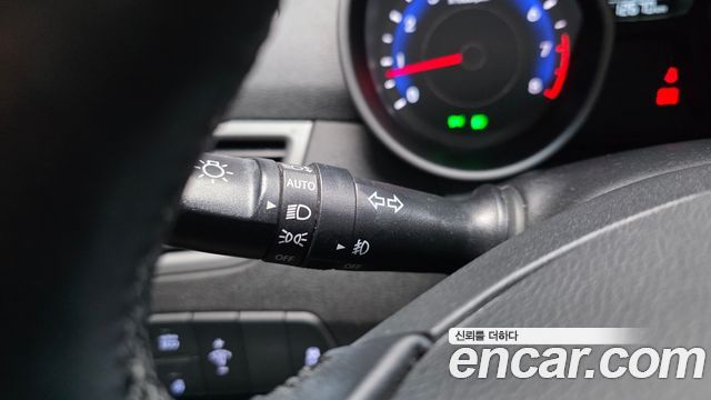 Hyundai Avante 1.6 GDi Smart Standard 2015 — фото 20