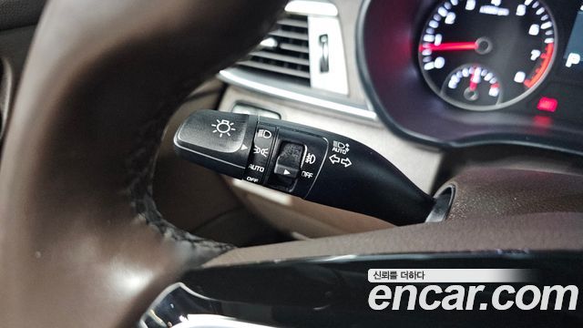 Kia K5 (II) 2.0 Intelligent 2019 — фото 27