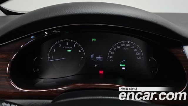 Hyundai Genesis BH 330 Luxury Standard 2012 — фото 8