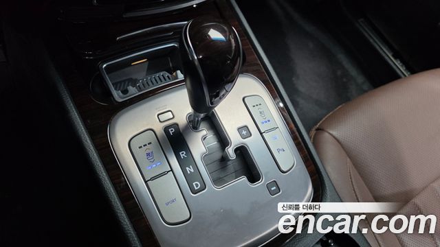Hyundai Genesis BH 330 Luxury Standard 2012 — фото 9