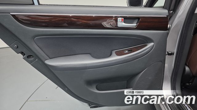 Hyundai Genesis BH 330 Luxury Standard 2012 — фото 25