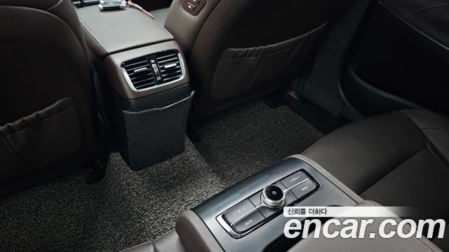 Hyundai Grandeur (IG) 3.0 Exclusive 2018 — фото 17