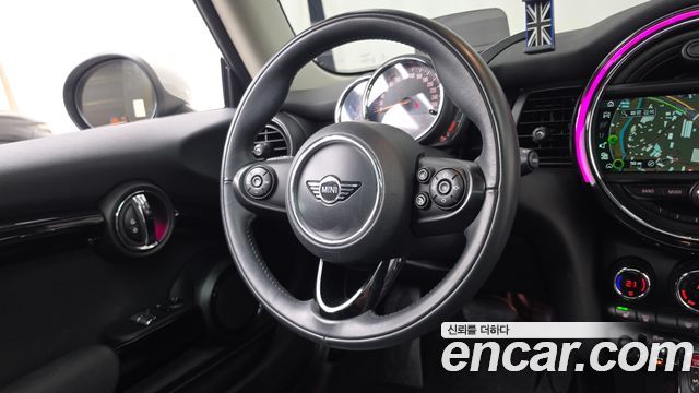 MINI Cooper HIGH Third Generation 2019 — фото 13