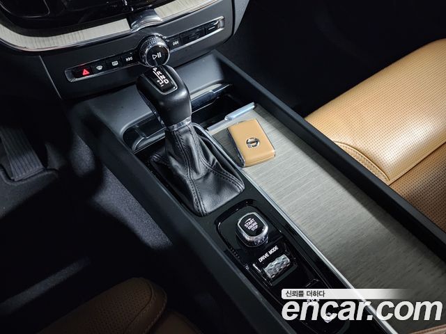 Volvo XC60 (II) D5 Inscription 2018 — фото 9