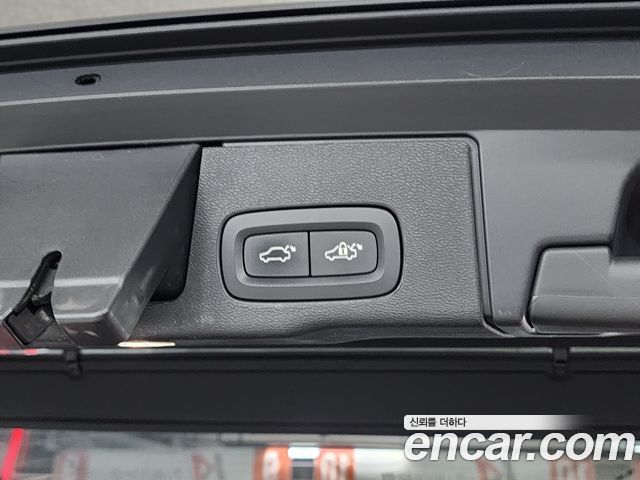 Volvo XC60 (II) D5 Inscription 2018 — фото 19