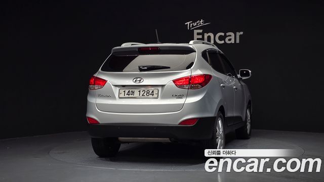 Hyundai Tucson ix Diesel 2WD LX20 Smart-Pack 2011 — фото 4