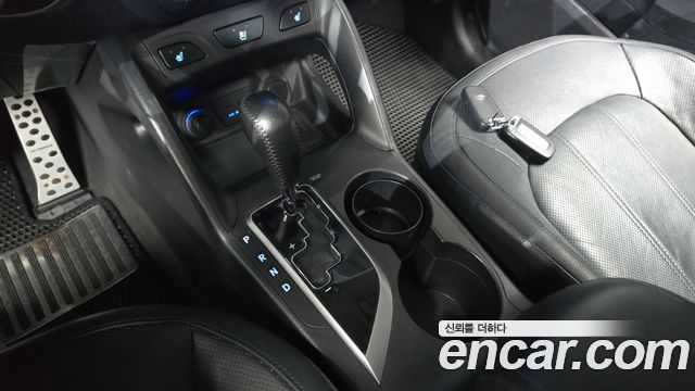 Hyundai Tucson ix Diesel 2WD LX20 Smart-Pack 2011 — фото 9
