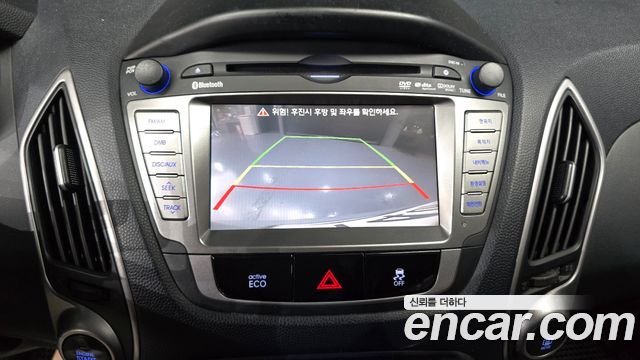 Hyundai Tucson ix Diesel 2WD LX20 Smart-Pack 2011 — фото 15