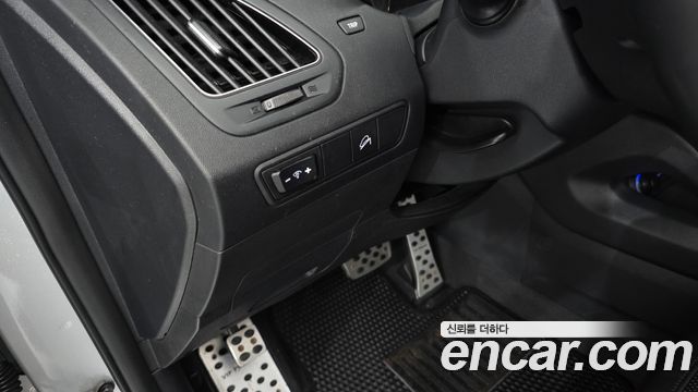 Hyundai Tucson ix Diesel 2WD LX20 Smart-Pack 2011 — фото 20