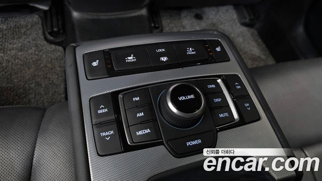 Genesis G80 3.3 GDI AWD Premium Luxury 2019 — фото 20