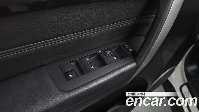 Chevrolet Captiva 2WD LT Premium 2015 — фото 30